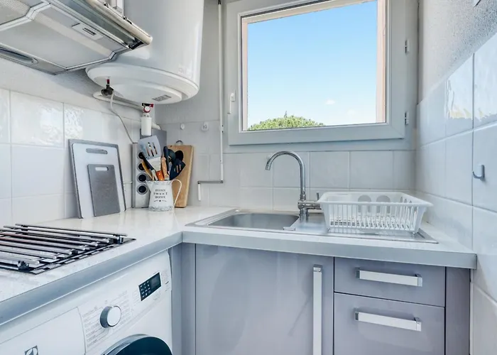 T2 In Lavandou - With Swimming Pool Apartman Le Lavandou