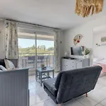 T2 In Lavandou - With Swimming Pool Apartman