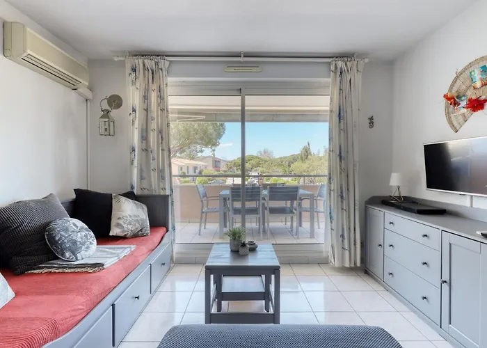 T2 In Lavandou - With Swimming Pool * לה לבאנדו